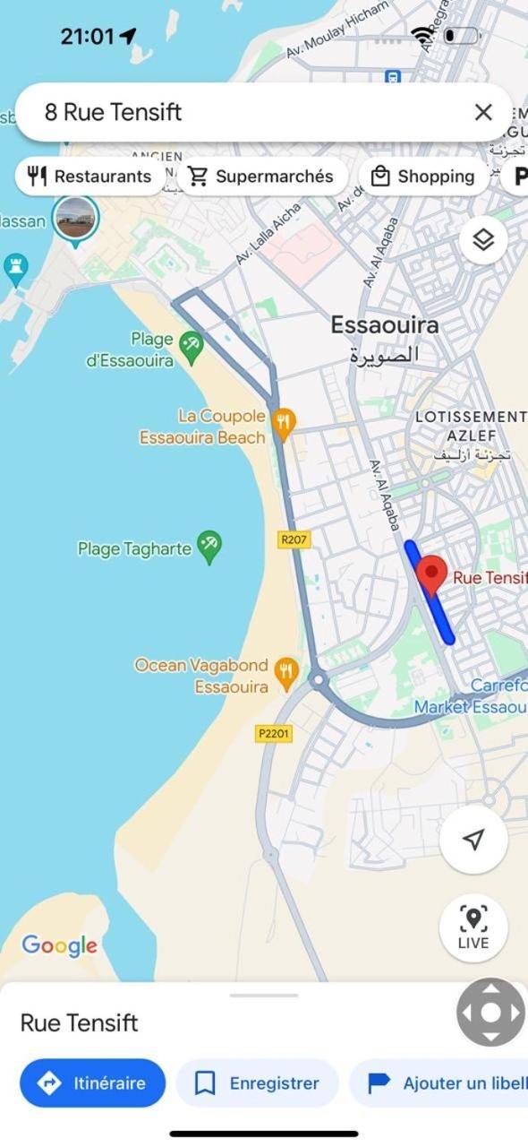Proche De La شقة